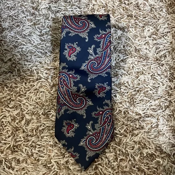 Christian Dior Blue Red & White Paisley All Silk Tie - Picture 2 of 16